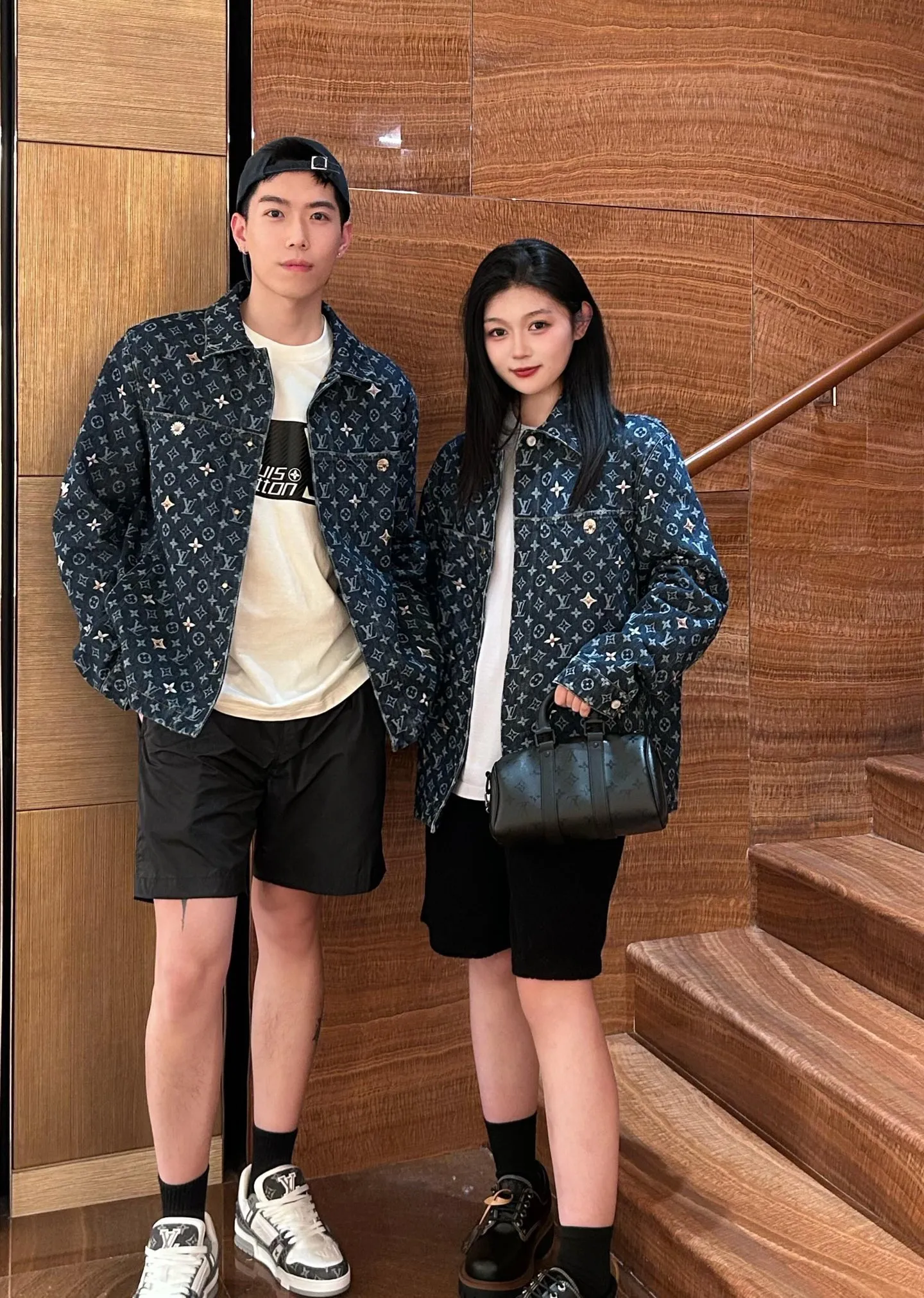 Louis Vuitton/Louis Vuitton all-over logo daisy embroidered denim jacket